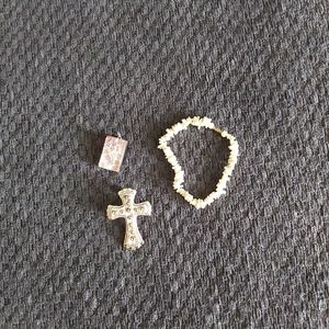 Bracelet and 2pendants